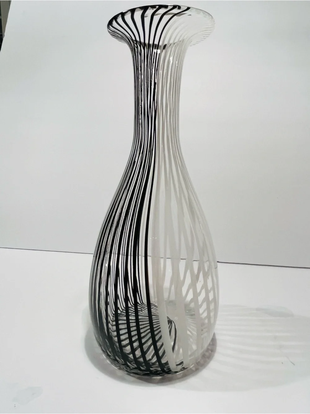 MCM Dino Martens Mezza Filigrano for Aurrliano Tosso Murano Glass Vase 10.5”